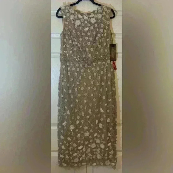 Mac Duggal Beaded Floral Appliqué Midi Sheath Dress Size 14 NWT Style 67853 - Picture 5 of 8